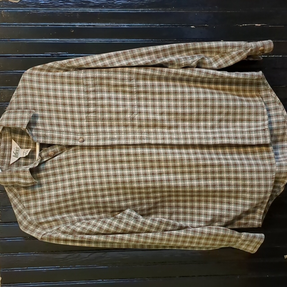 REI Mens button down shirt w/front pocket